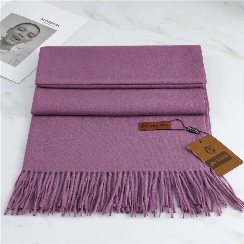 Luxe kasjmier omslagdoek voor dames, effen design; ideaal als warme mode accessoire.
