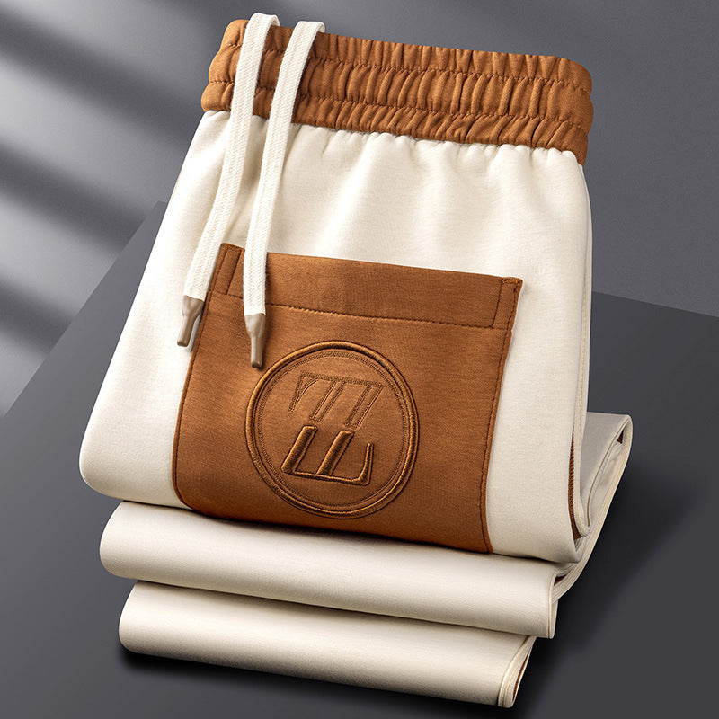 "Zephyr premium tracksuit met sportieve strepen, zachte lycra stof, elastische pasvorm, perfecte voor sport en vrije tijd."