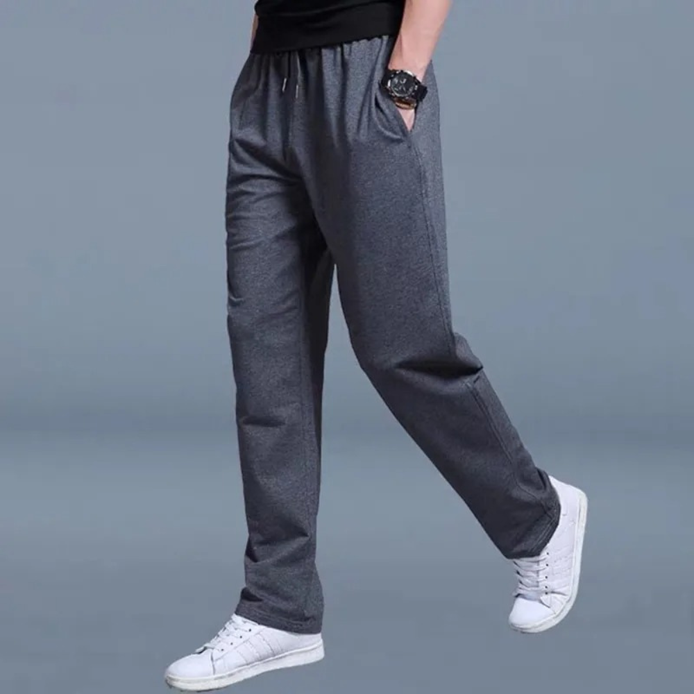 "Zomerse heren joggingbroek in oversized stijl, katoenmix, met elastische tailleband en trekkoord voor optimaal comfort."