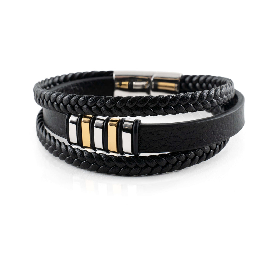 "Zwart-gouden lederen herenarmband, tijdloos ontwerp, dubbele banden, mannen accessoire, elegant en stijlvol."