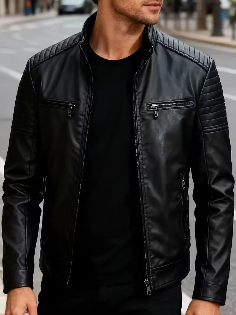 Casual zwart heren jack voor voorjaar/najaar, met gewatteerde schouders en praktische rits.