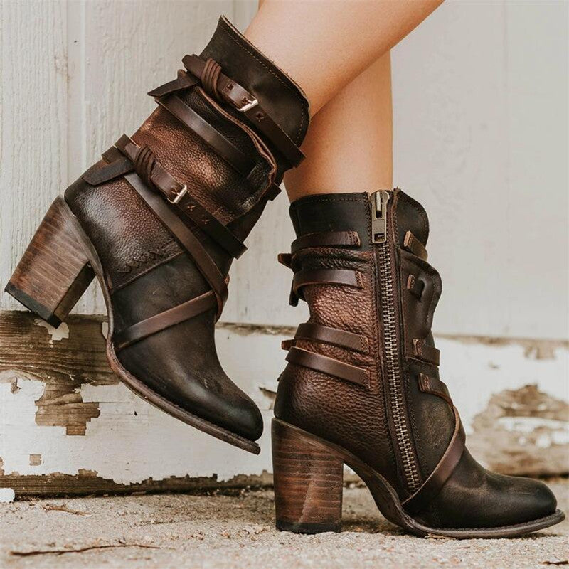 "Zwart vintage leren enkellaarsjes dames met orthopedische hakken, gespen en rits, perfect voor stijlvolle herfstlooks."