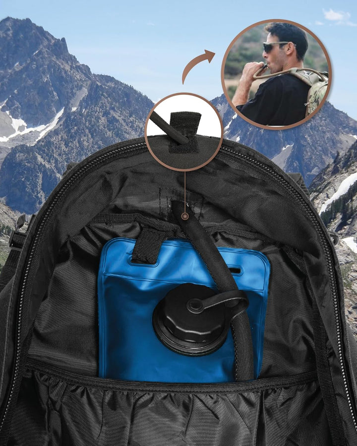Praktische 35L reisrugzak met tactische elementen, perfect voor weekendtrips en stedentrips.