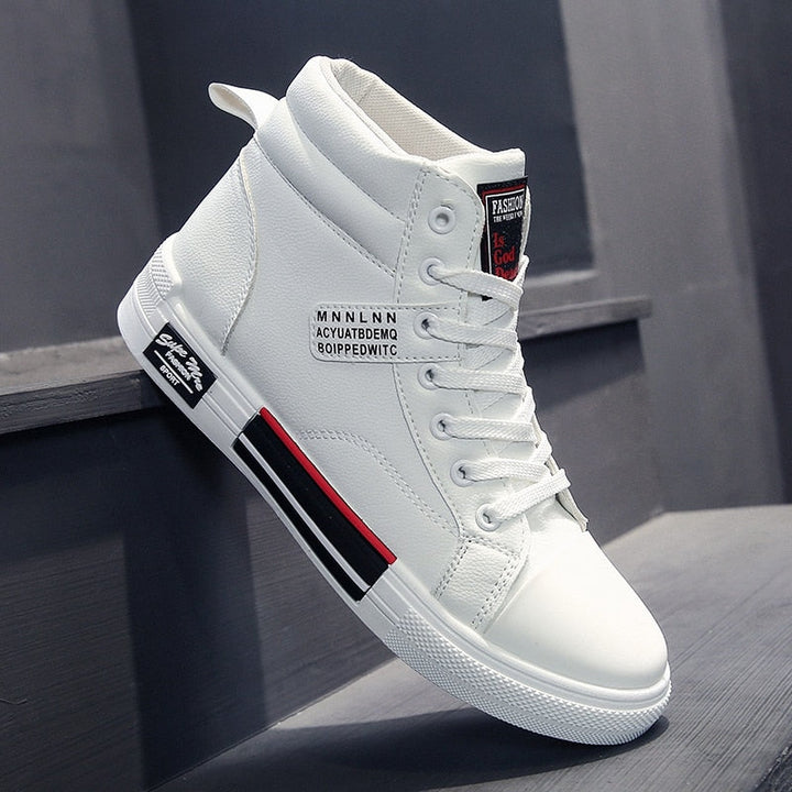 Comfortabele hoge veterschoenen voor heren, ideaal voor casual outfits in de herfst en winter.
