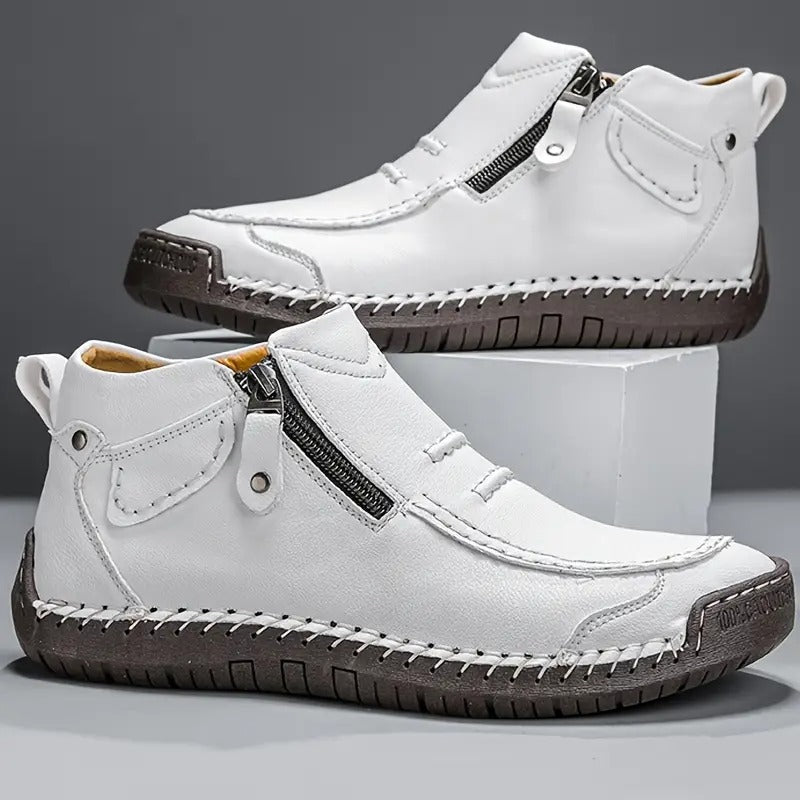 Blauwe heren instappers, comfortabel en orthopedisch, geschikt voor een casual of nette look. Optimale voetondersteuning.