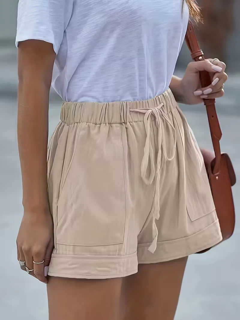 Grijze dames zomer shorts, elastische tailleband. Perfect voor ontspannen momenten.