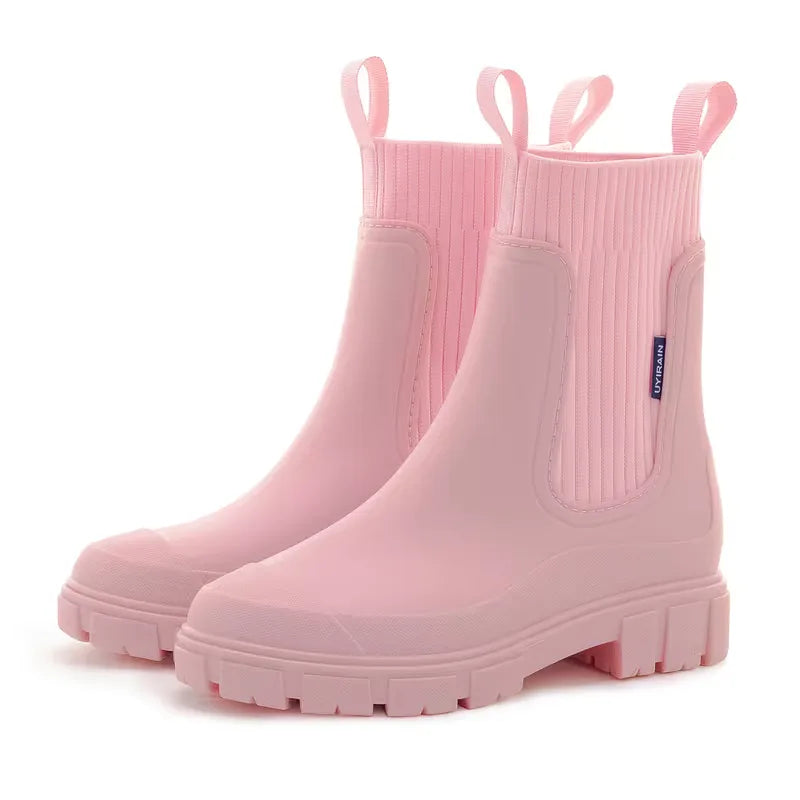 Elegante beige dames Chelsea boots met elastische zijkanten. Trendy streetwear laarzen voor elk seizoen.