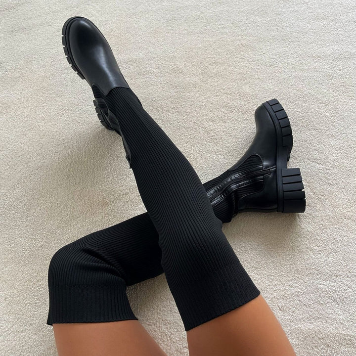 Zwarte dames stretch laarzen voor perfecte pasvorm en ultiem comfort. Ideaal voor de winter.