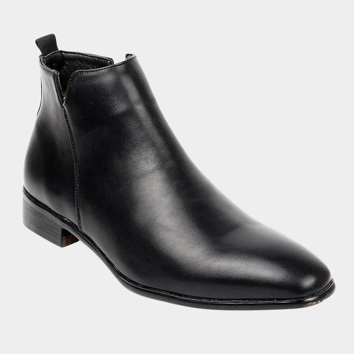 Zwarte heren Chelsea boots met handige ritssluiting voor makkelijke instap. Tijdloze stijl voor elke man.