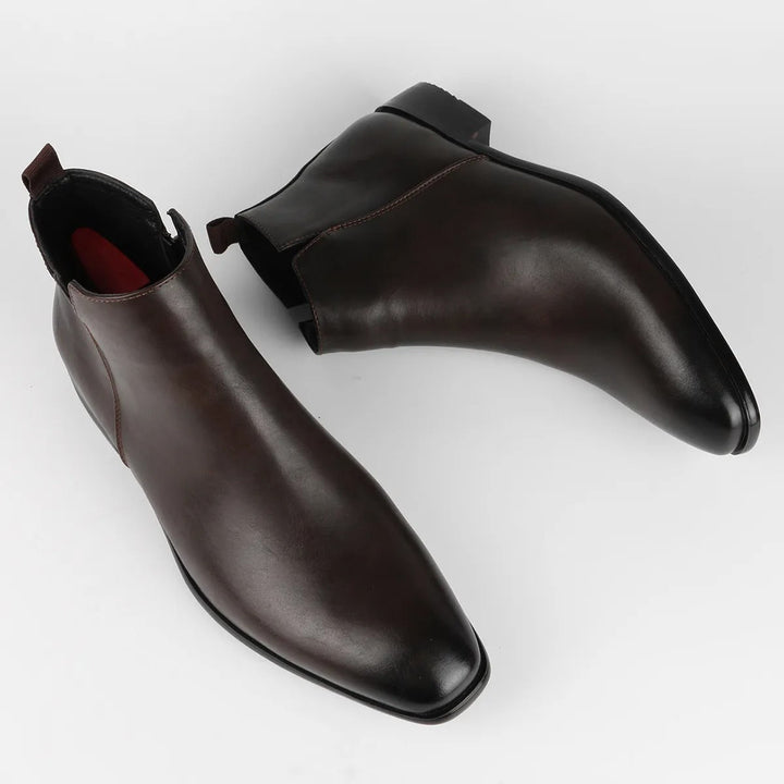 Praktische heren ritslaarzen, type Chelsea, combineren comfort met een tijdloze, stijlvolle uitstraling.