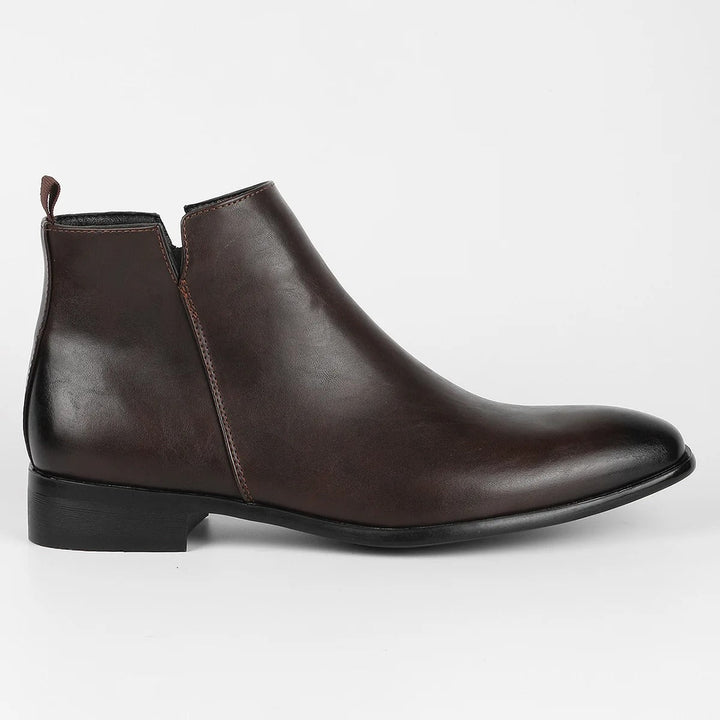 Comfortabele zwarte heren Chelsea boots met rits en lage hak; ideaal voor winterse dagen.