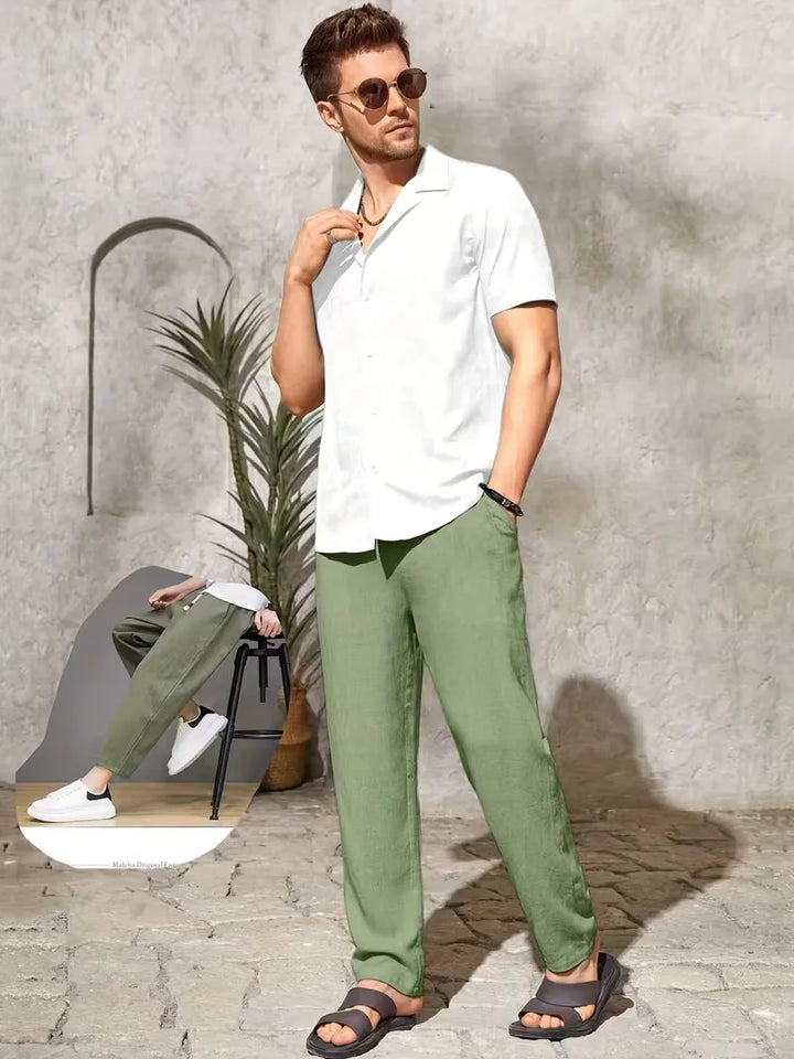 Comfortabele khaki herenbroek, straight leg, trekkoord, casual en ademend.