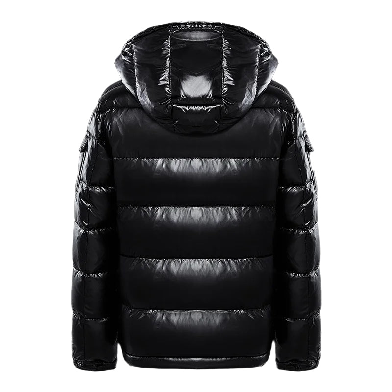 Rode heren puffer winterjas, casual model met comfortabele isolatie. Perfecte wintermode.