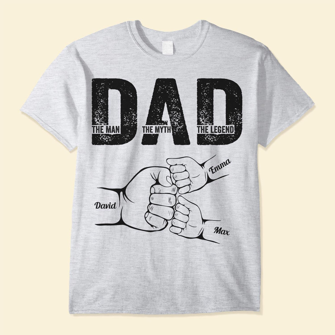 Zwarte unisex hoodie 'Dad. The Man. The Myth. The Legend.', perfect vaderdag cadeau voor elke papa.