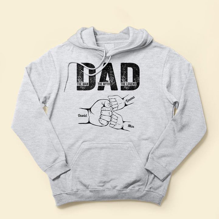 Blauwe hoodie 'Dad. The Man. The Myth. The Legend.', een persoonlijk en uniek cadeau voor vaderdag.