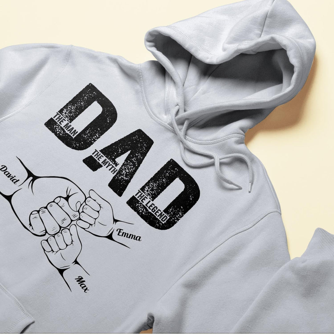Warme sweatshirt 'Dad. The Man. The Myth. The Legend.', een legendarisch en comfortabel cadeau voor heren.