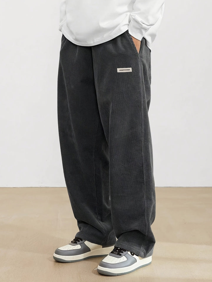 Zwarte zomerse corduroy broek voor heren, zacht ribfluweel, ademend en comfortabel voor warme dagen, veelzijdige stijl.