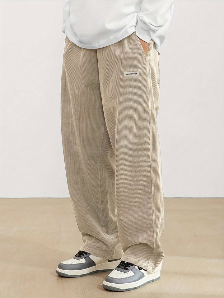 Zwarte zomerse corduroy broek voor heren, zacht ribfluweel, ademend en comfortabel voor warme dagen, veelzijdige stijl.